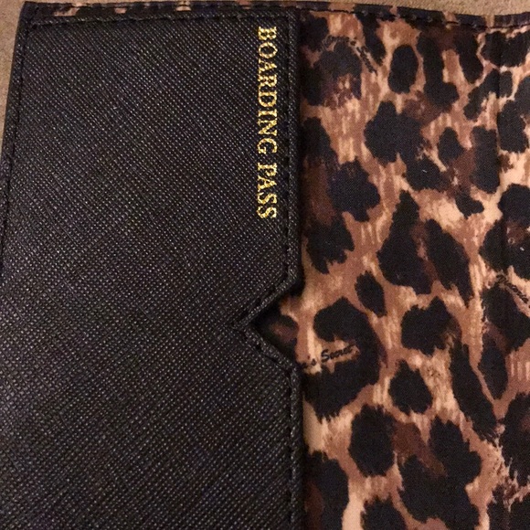 Victoria’s Secret Leather Passport Cover - Picture 5 of 7